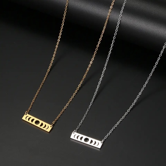 ⚜️[𝟯/$𝟭𝟴]⚜️NEW Moon Phases Charm Stainless Steel Necklace - Picture 7 of 10